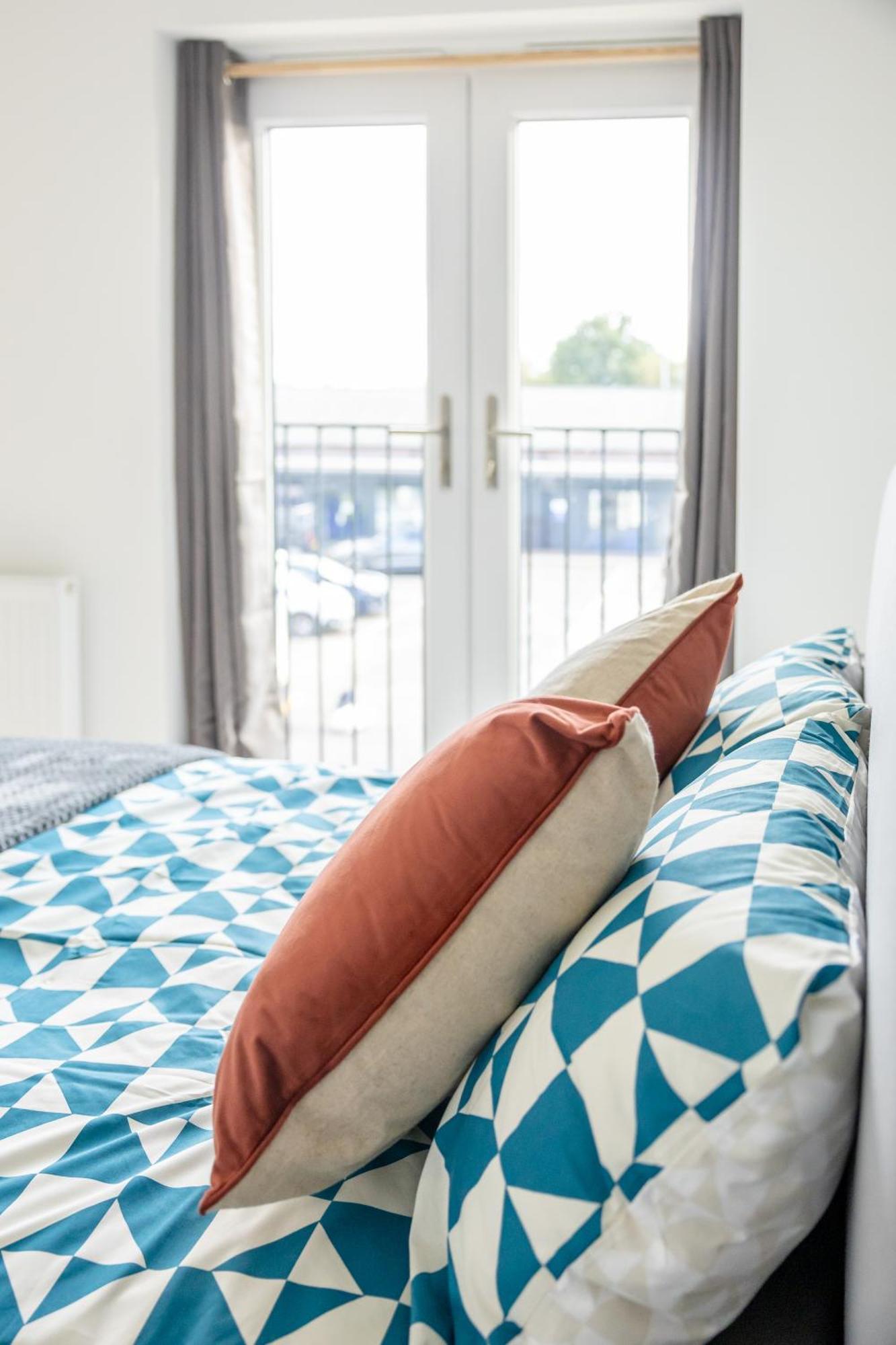Stunning Modern 3 Bedroom Townhouse - Perfect Getaway Manchester Ngoại thất bức ảnh